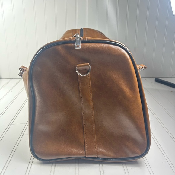 Ed Hardy Brown Leather Duffle Bag NWT Large Travel Weekender Carry On Unisex - Picture 13 of 14